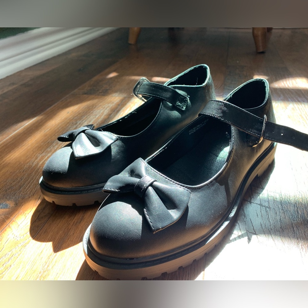 Faux leather Mary Janes